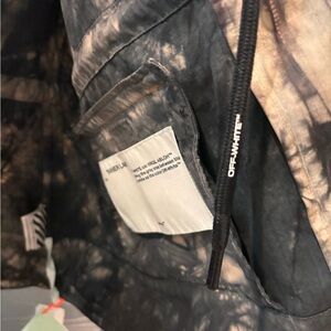 Rare off white never worn with tags men’s size large MODERN X OFF WHITE LARGE